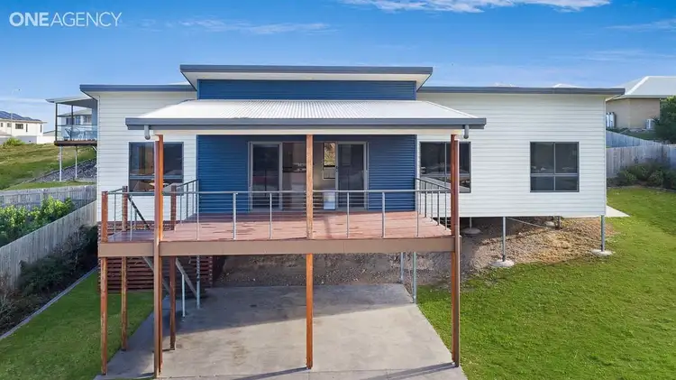Second view of Homely house listing, 7 Parame Court, Nikenbah QLD 4655