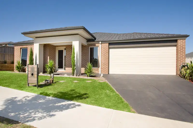 Main view of Homely house listing, 16 Apple Porch Way, Drouin VIC 3818
