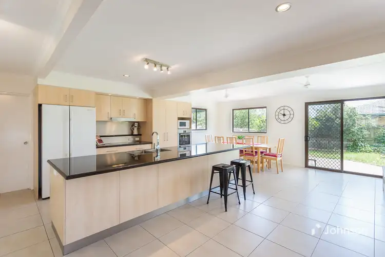 65 School Road, Wynnum West QLD 4178