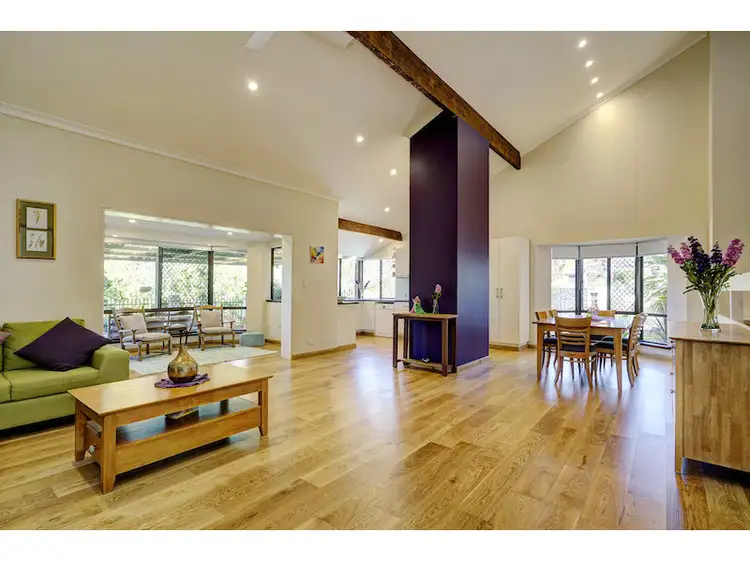 10 Arnold Crescent, Kardinya WA 6163