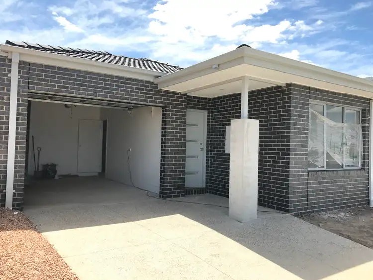 4 Witchazel Drive, South Morang VIC 3752