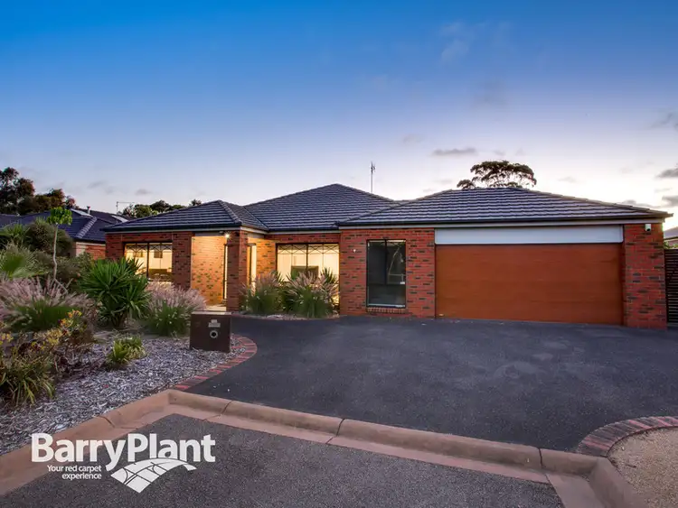 2 Parkedge Circuit, Rosebud VIC 3939