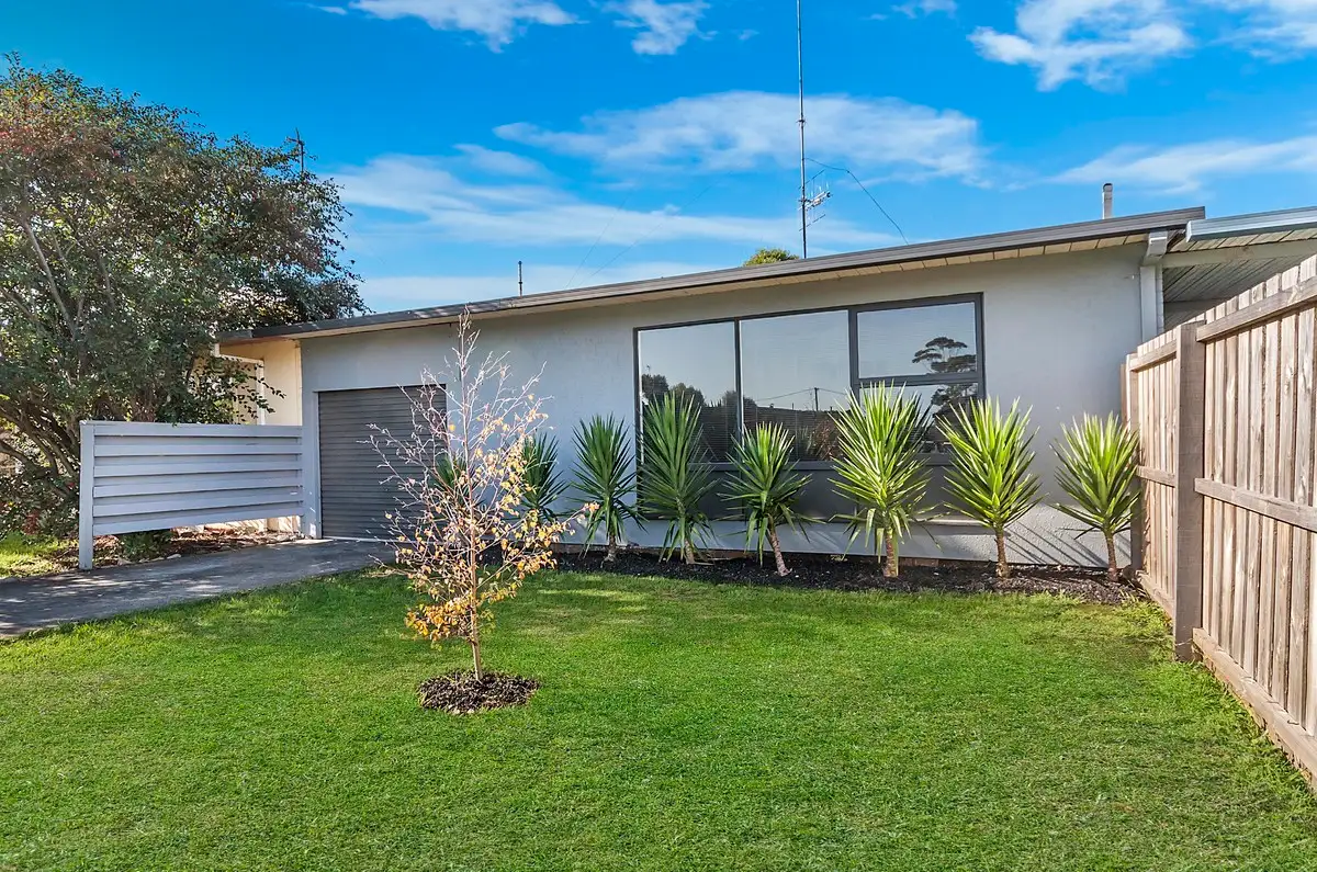 Main view of Homely unit listing, 6 Donaldson Drive, Warrnambool VIC 3280