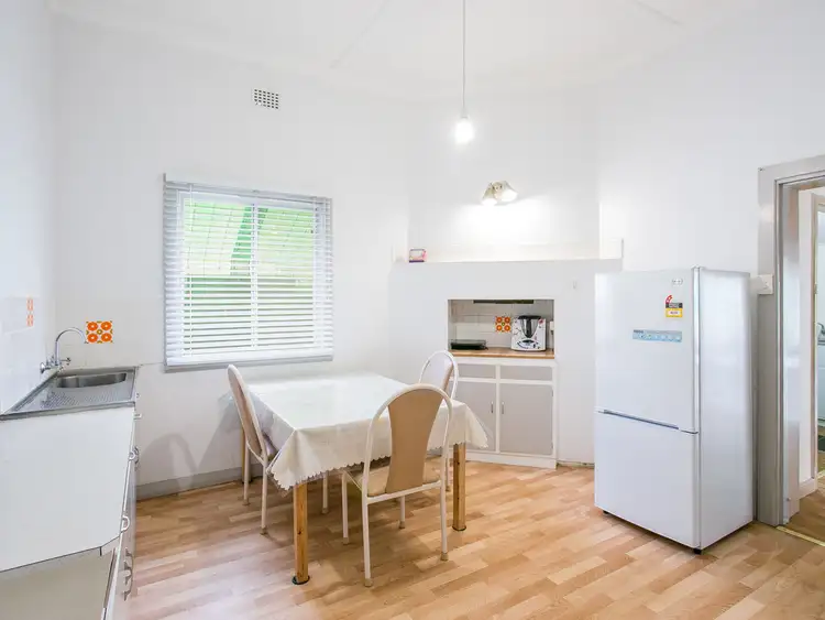5 First Avenue, Kensington WA 6151