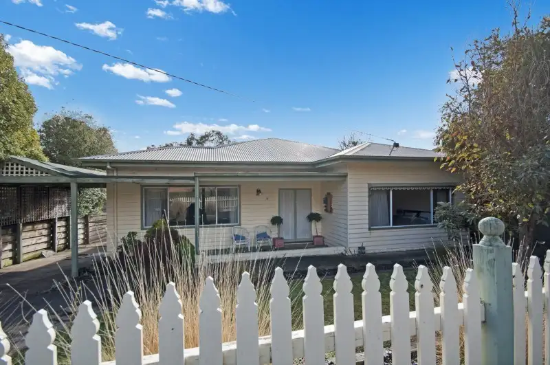 Main view of Homely house listing, 9 Fyfe Street, Hamilton VIC 3300