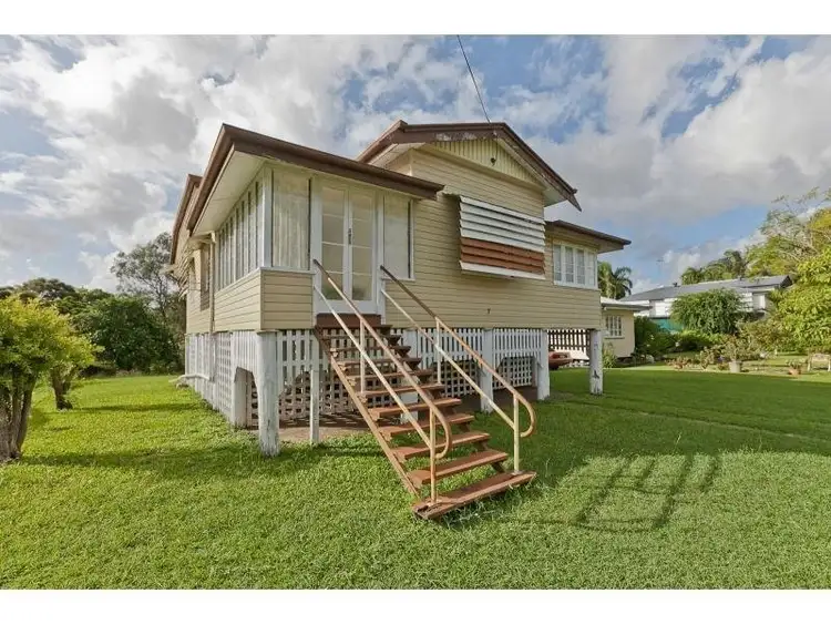 7 Bourke Street, Park Avenue QLD 4701