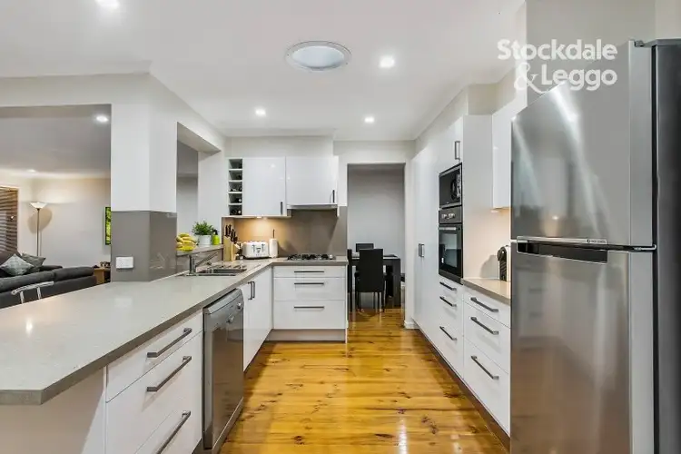 Second view of Homely house listing, 5 Cardamon Drive, Hallam VIC 3803