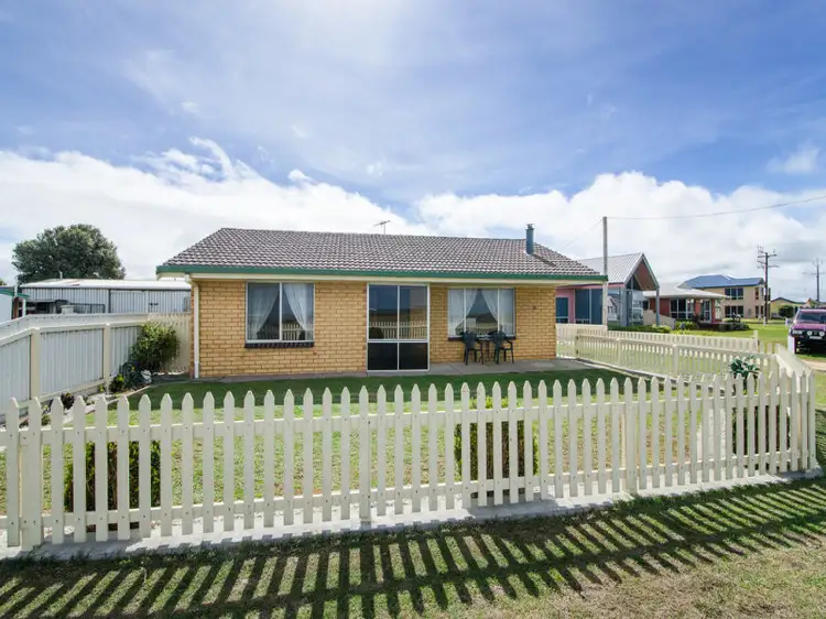 92 Sea Parade, Port Macdonnell SA 5291