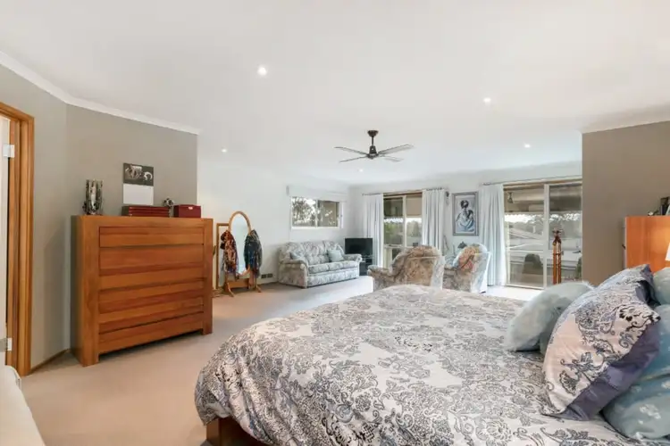 Fifth view of Homely house listing, 2 Kaylene Court, Mount Martha VIC 3934