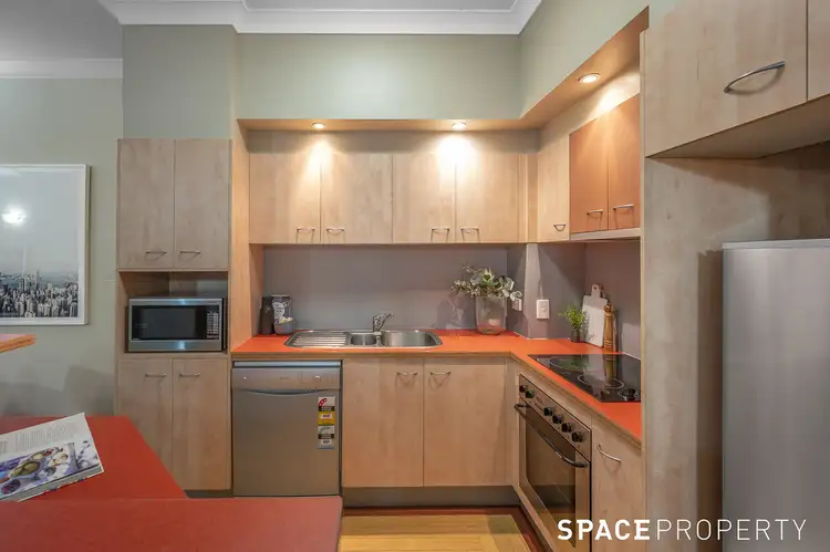 Fifth view of Homely apartment listing, 304/448 Boundary Street, Spring Hill QLD 4000