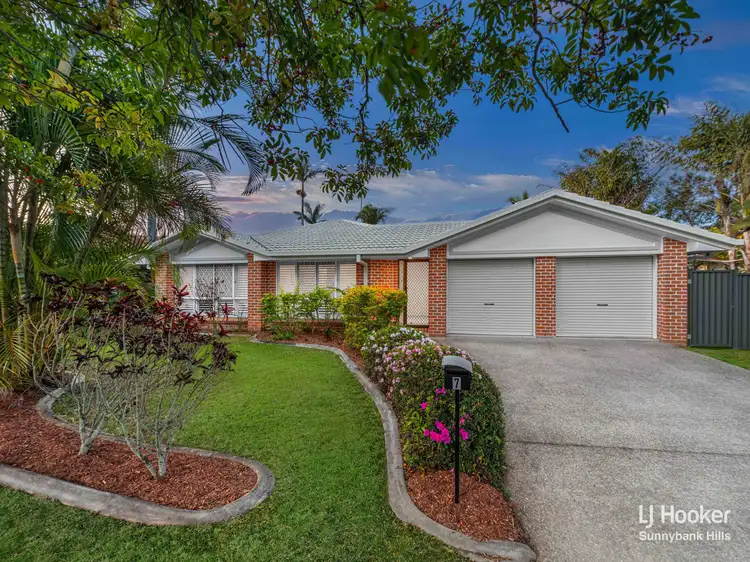 7 St Clair Crescent, Wishart QLD 4122