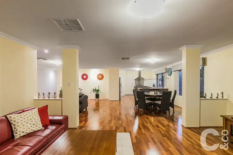 Fifth view of Homely house listing, 10 Wincanton Chase, Leda WA 6170