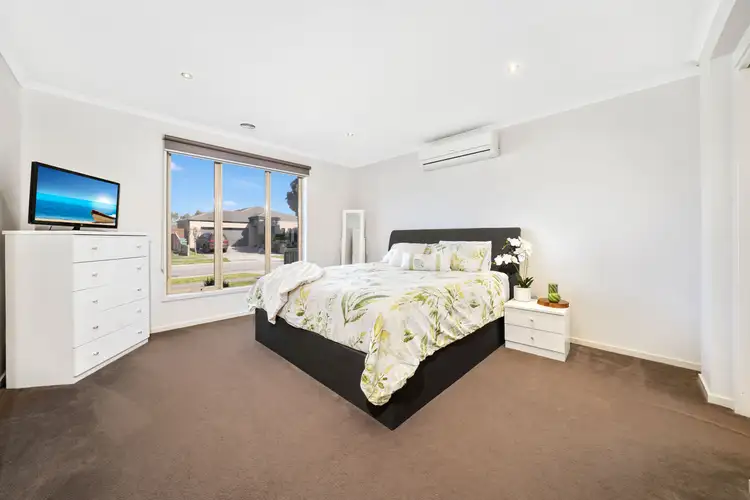 Fourth view of Homely house listing, 8 Wild Scotchman Way, Cranbourne East VIC 3977