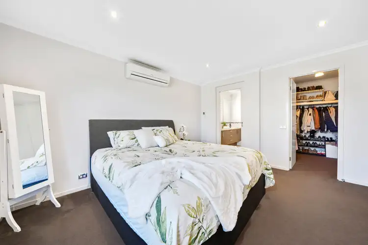 Fifth view of Homely house listing, 8 Wild Scotchman Way, Cranbourne East VIC 3977