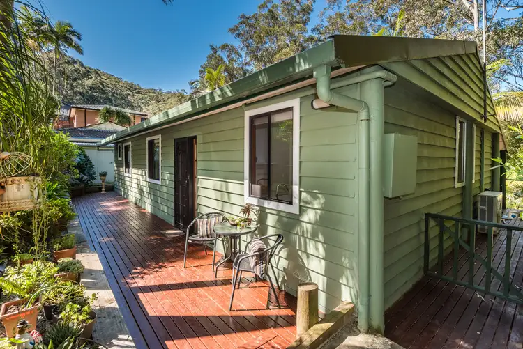 Second view of Homely house listing, 8 Nalkari Avenue, Wyoming NSW 2250
