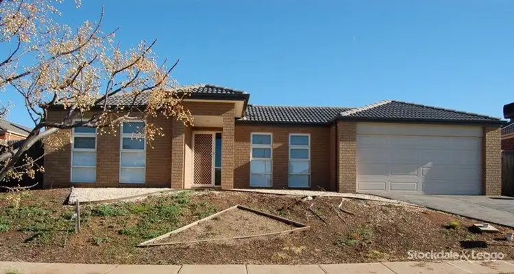 4 Harry Vallence Drive, Maddingley VIC 3340