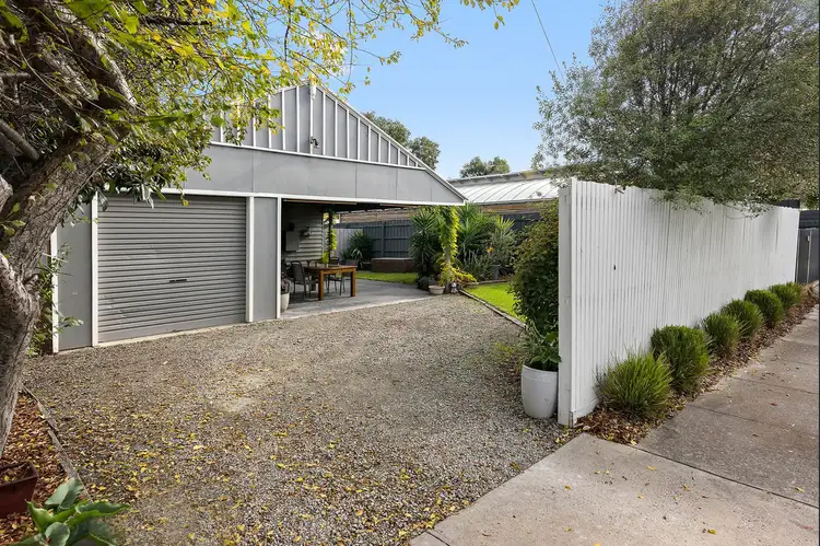 19 Bainbridge Avenue, Seaford VIC 3198