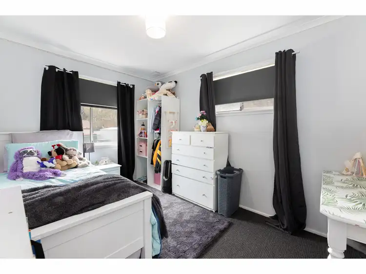 Sixth view of Homely house listing, 3 Cassia Street, West Albury NSW 2640