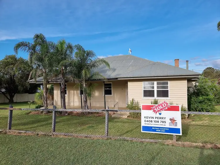 14 Church Street, Crows Nest QLD 4355
