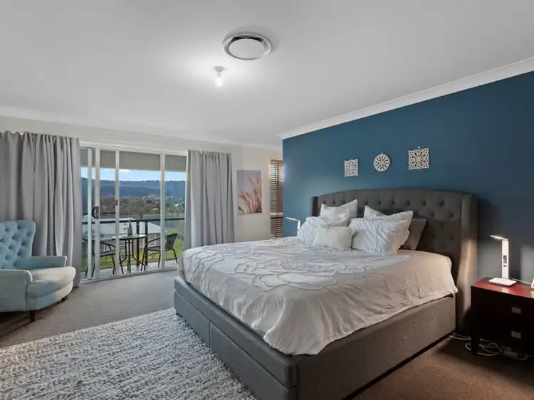 17 Skyline Drive, Withcott QLD 4352