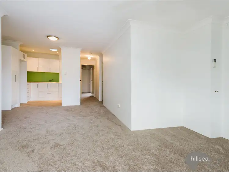 Sixth view of Homely unit listing, 4/4 Milton Avenue, Paradise Point QLD 4216