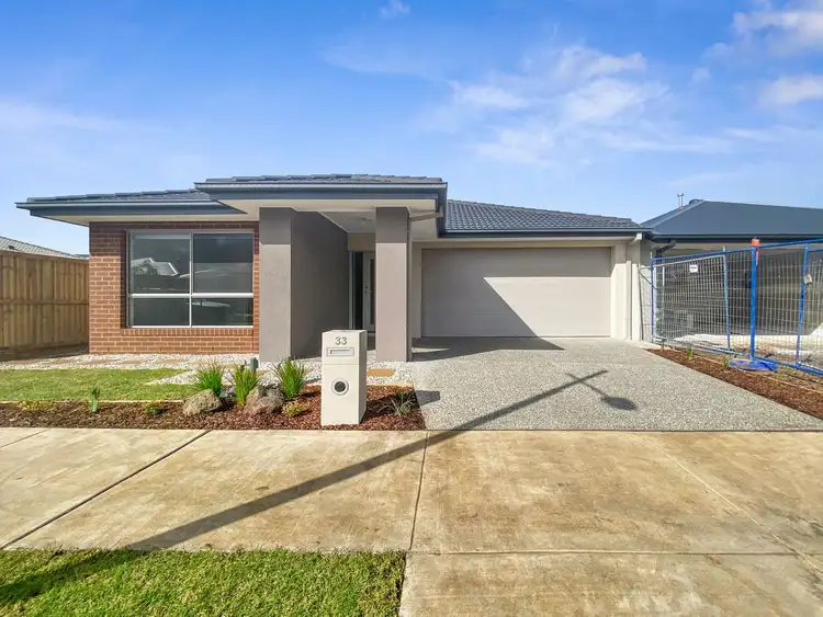 33 Spirit Crescent, Armstrong Creek VIC 3217