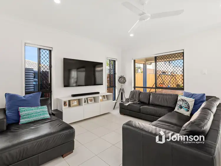 Fifth view of Homely house listing, 8 Koona Place, Hillcrest QLD 4118