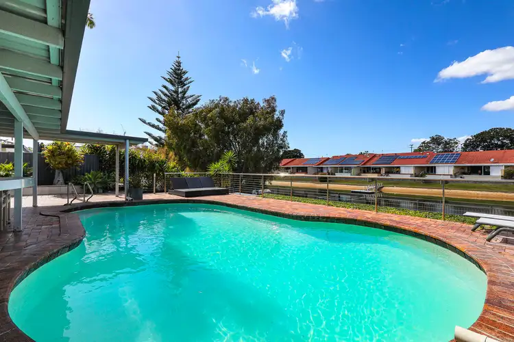 Second view of Homely house listing, 7 Reef Court, Mermaid Waters QLD 4218