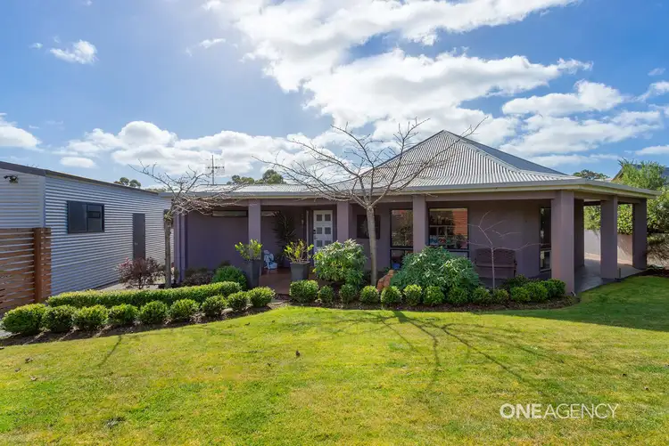 35 Irbys Circus, Sisters Beach TAS 7321