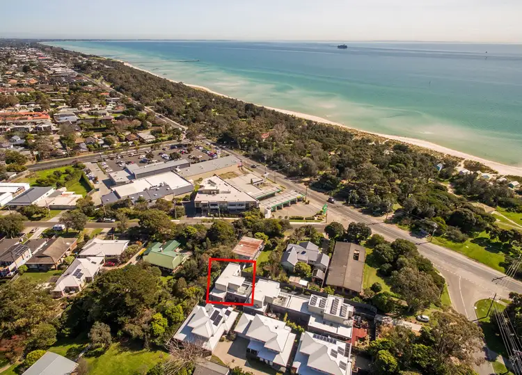 3/2 The Avenue, Mccrae VIC 3938