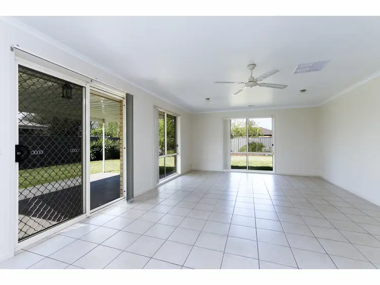 Fourth view of Homely house listing, 5 Langholme Court, Sale VIC 3850