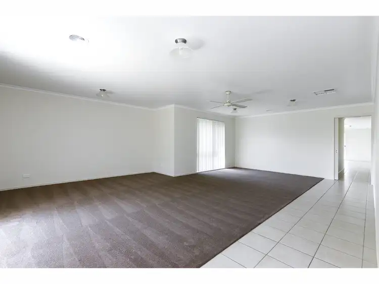 Sixth view of Homely house listing, 5 Langholme Court, Sale VIC 3850