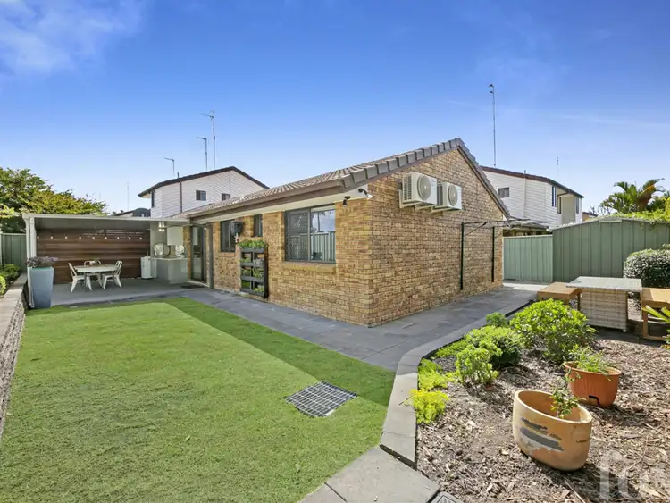 10/21 St Kevins Avenue, Benowa QLD 4217