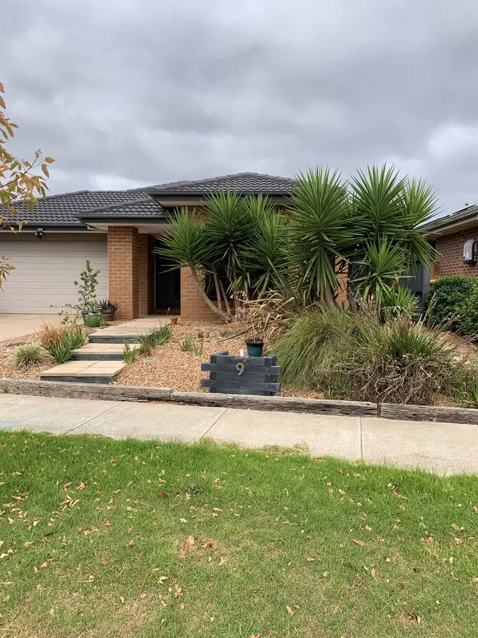 9 Ploughman Place, Armstrong Creek VIC 3217