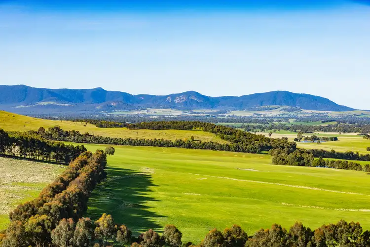866 Challicum Road, Buangor VIC 3375