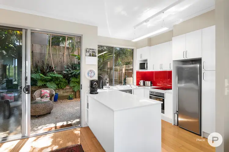 Sixth view of Homely townhouse listing, 1/118 Railway Parade, Norman Park QLD 4170