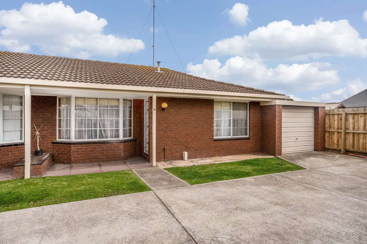 Main view of Homely unit listing, Unit 4/42-44 Park Crescent, South Geelong VIC 3220