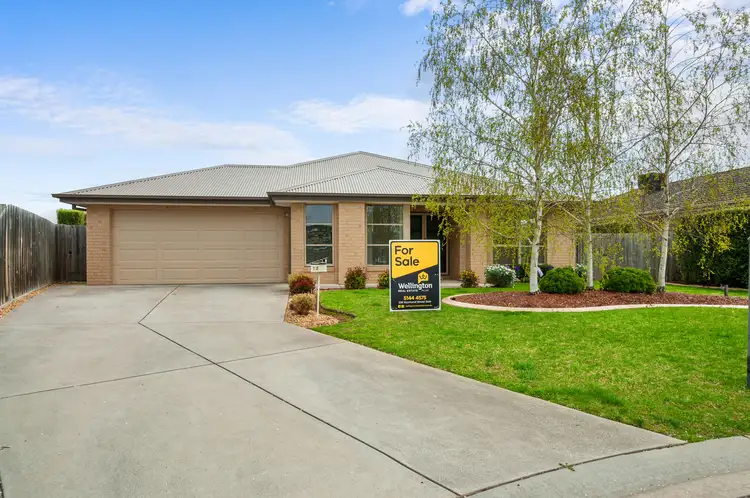 12 Stuart Place, Sale VIC 3850
