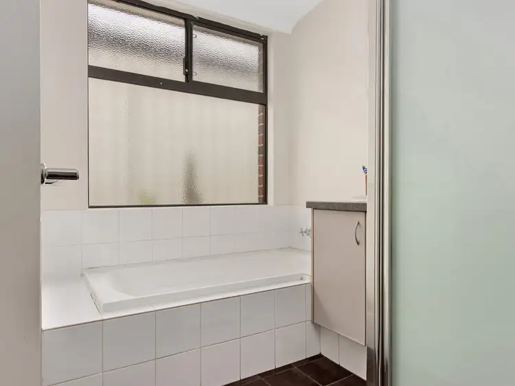 Seventh view of Homely house listing, 216 Runnymede Gate, Leda WA 6170