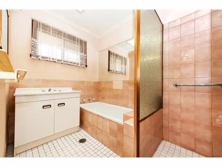 Seventh view of Homely block of units listing, 1 - 3/195 Kiewa Street, South Albury NSW 2640