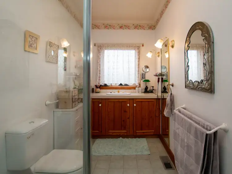 Fifth view of Homely house listing, 4 Boronia Court, Warrnambool VIC 3280