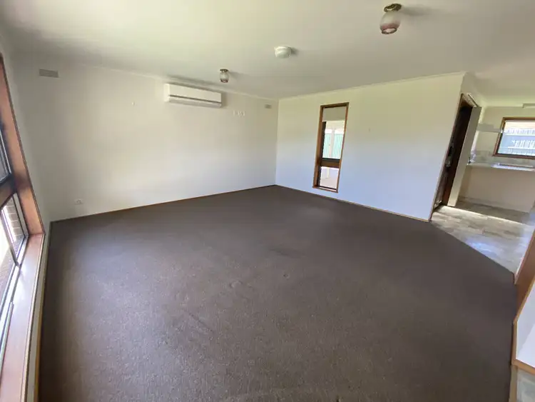 Second view of Homely house listing, 2 Fowler Court, Rosebud VIC 3939