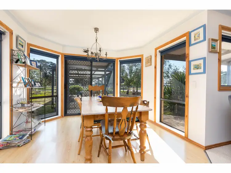 Fourth view of Homely house listing, 2 Greenaway Court, Sale VIC 3850