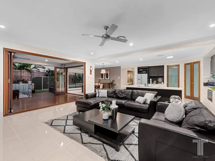 Fourth view of Homely house listing, 7 Kingham Place, Carindale QLD 4152