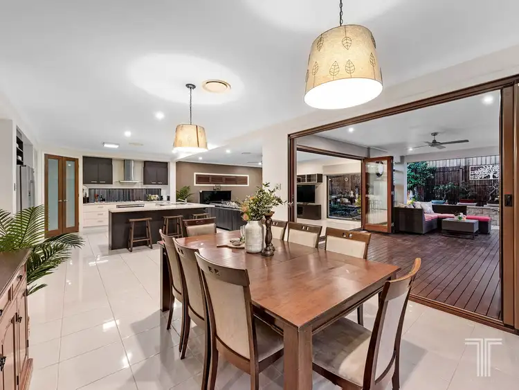 Fifth view of Homely house listing, 7 Kingham Place, Carindale QLD 4152