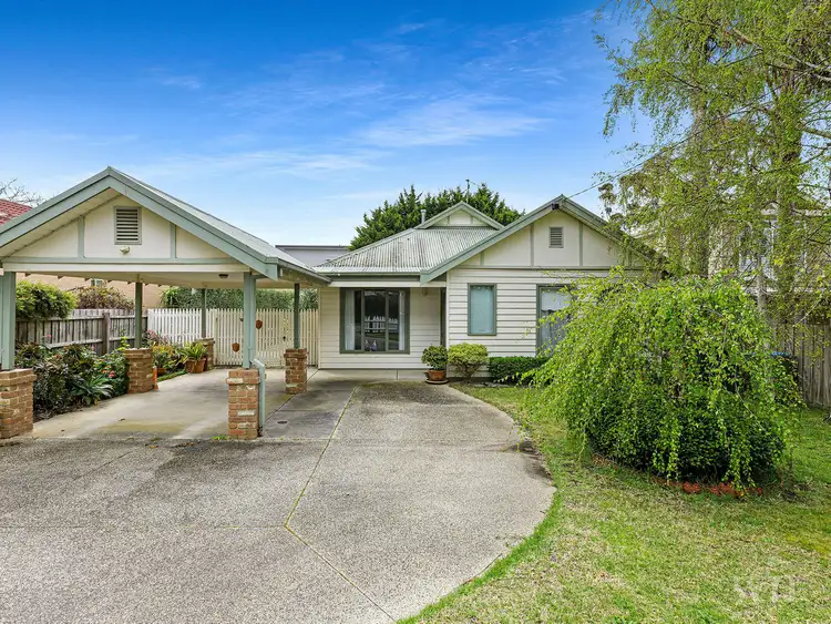 1B Clarkes Avenue, Mount Martha VIC 3934