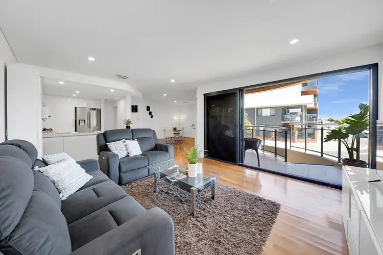 Fifth view of Homely house listing, 1/27 Treviso Mews, Mandurah WA 6210