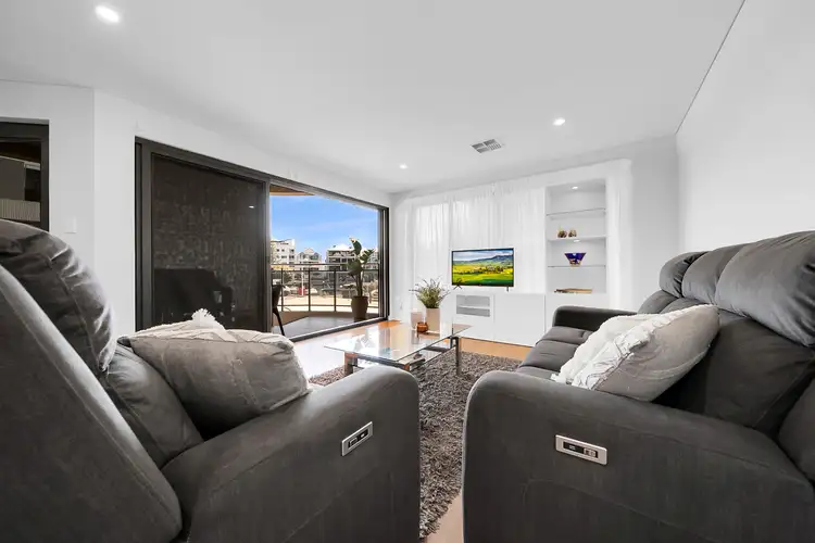 Seventh view of Homely house listing, 1/27 Treviso Mews, Mandurah WA 6210