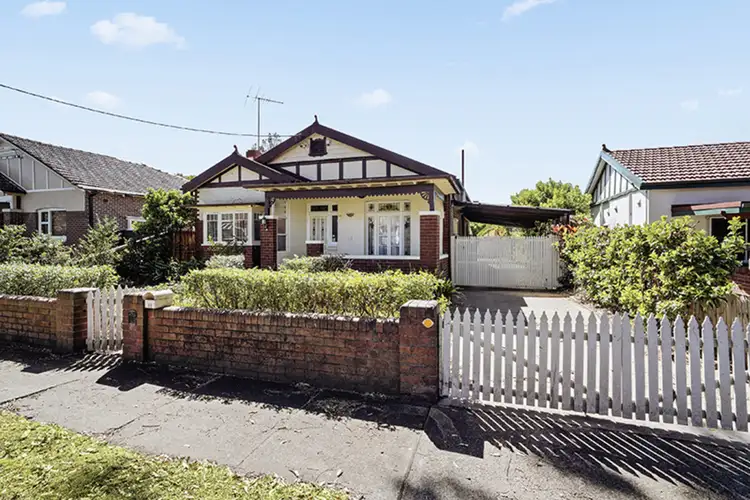 11 Rosa Street, Croydon NSW 2132