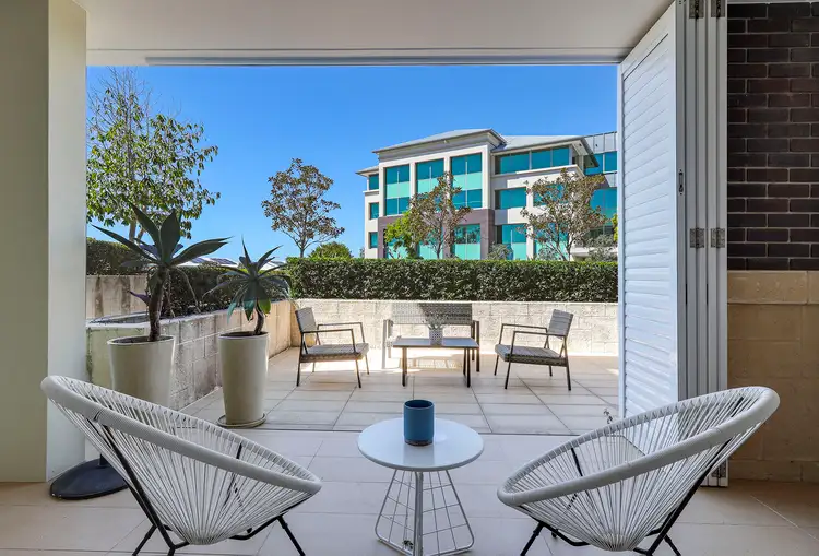 Second view of Homely unit listing, 4007/3027 The Boulevarde, Carrara QLD 4211